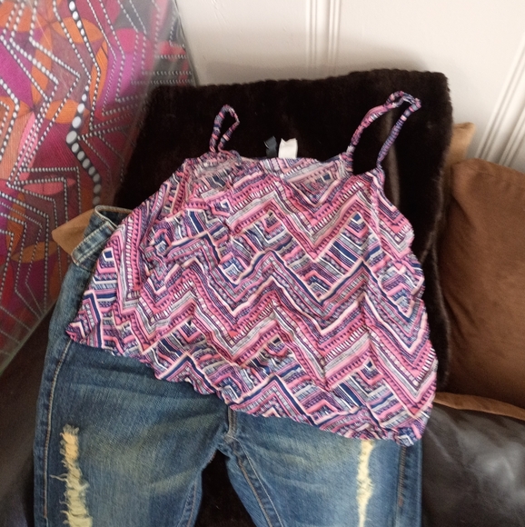 Source Unknown Tops - Source Unknown Pink and Blue Chevron Camisole